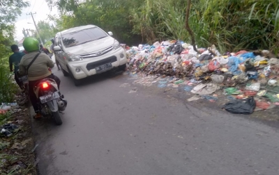 Sampah Menumpuk Panisean Fasilitas Belum Memadai Sumut