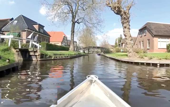 Desa Giethoorn Dijuluki Venice Dari Belanda Analisadaily