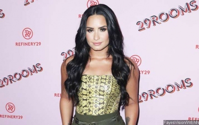 Demi Lovato Buat Tato Sebagai Tanda Semangat Baru