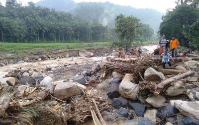 Helikopter Dikerahkan untuk Penanganan Korban Banjir Bandang