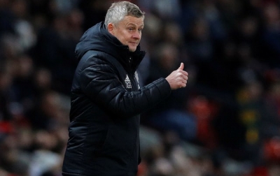 Lupakan Striker, Manchester United Berburu Gelandang Serang