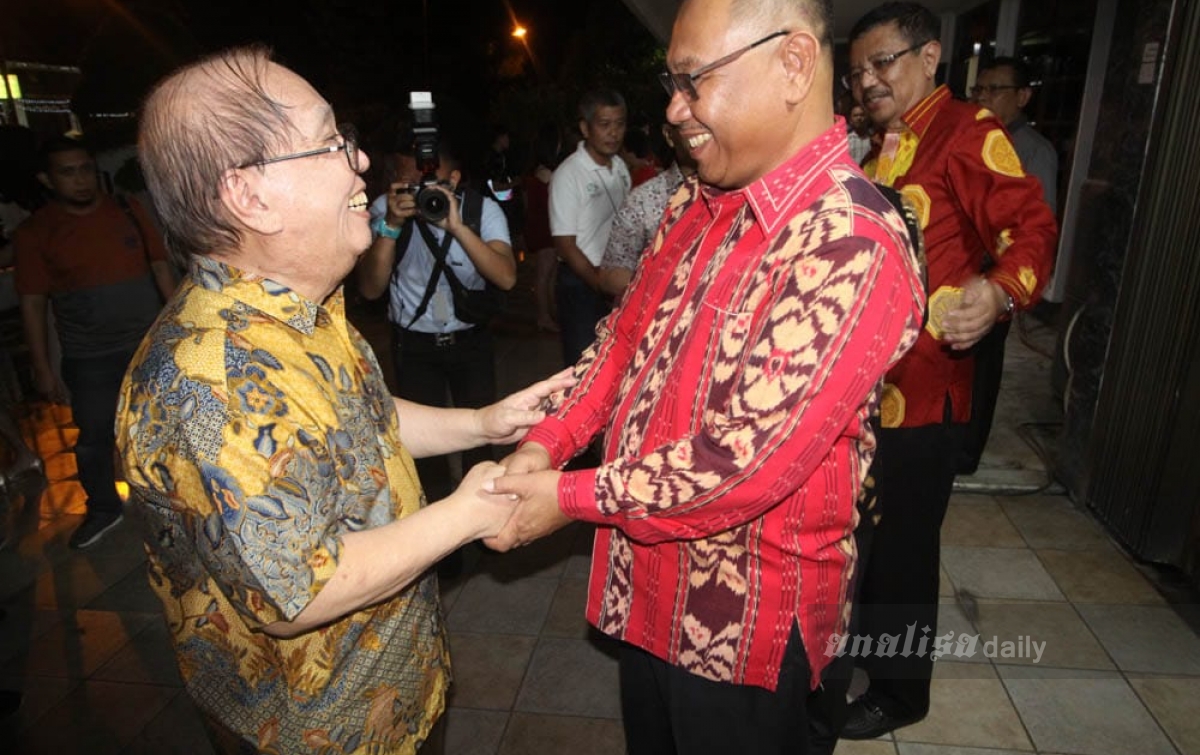 Rayakan Imlek, Akhyar Nasution Kunjungi Rumah Dua Tokoh