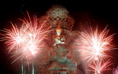 Foto: Pesta Kembang Api Malam Tahun Baru