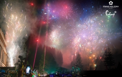 Memadu Warna Akhir Tahun di Mikie Funland