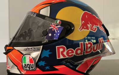 Bantu Korban Kebakaran, Pembalap MotoGP Lelang Helm