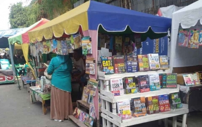 Pedagang Buku Bekas Bisa Raih Omzet Rp1 Juta Per Hari