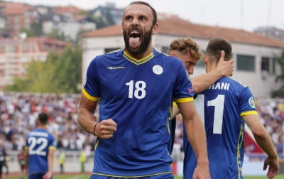 Harry Kane Cedera, Spurs Incar Striker Asal Kosovo