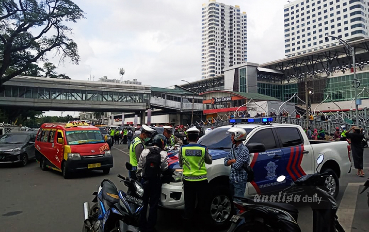 Puluhan Kendaraan Bermotor Terjaring Razia Polisi