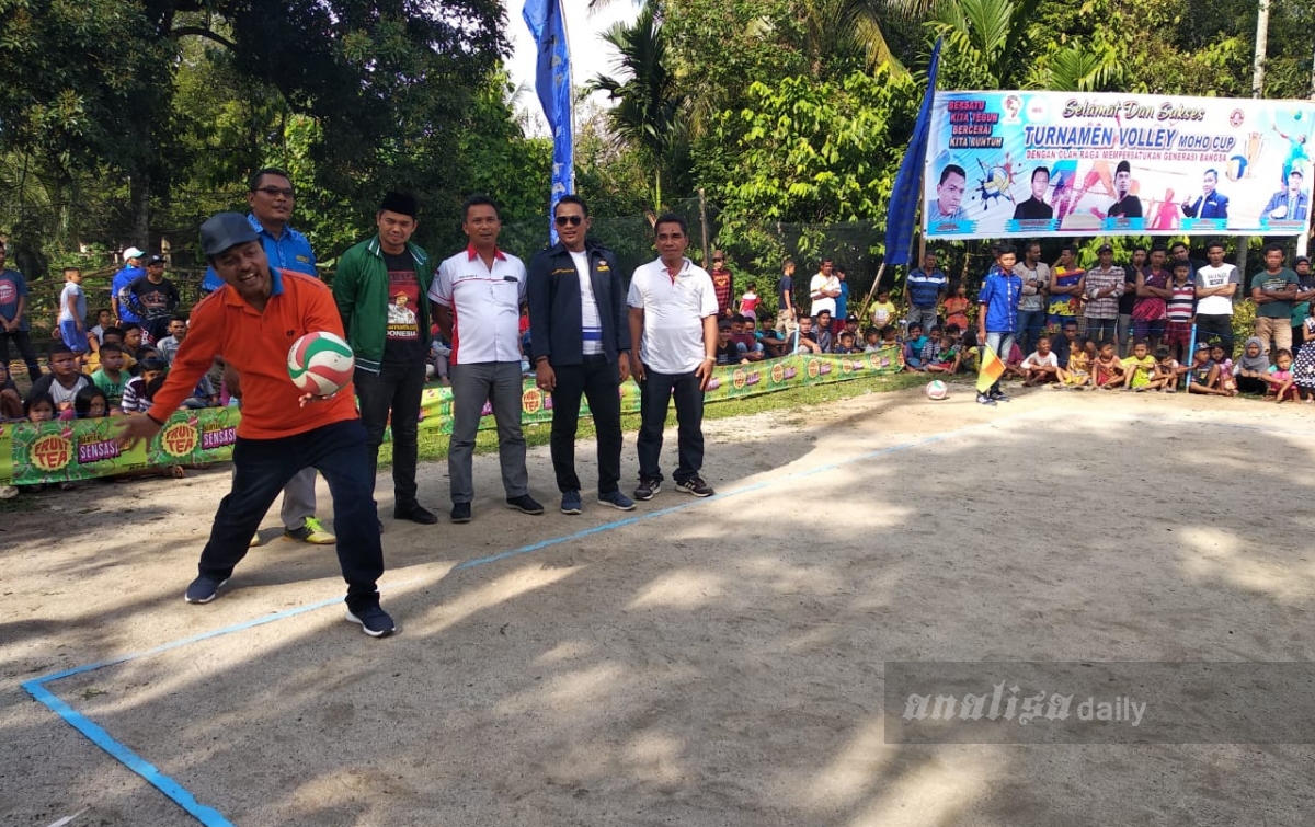 Wakil Bupati Simalungun Buka Turnamen Bola Voli