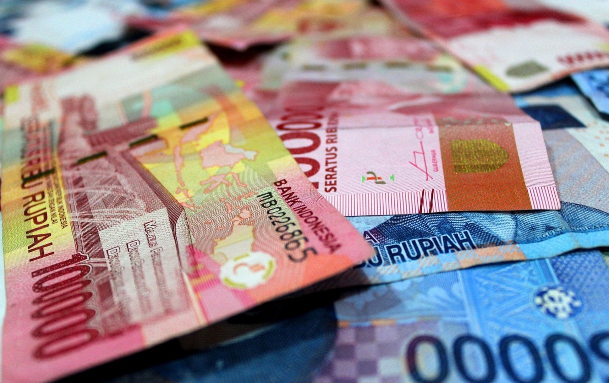 Rupiah Masih Melemah di Kisaran Rp 15.962 per US Dolar