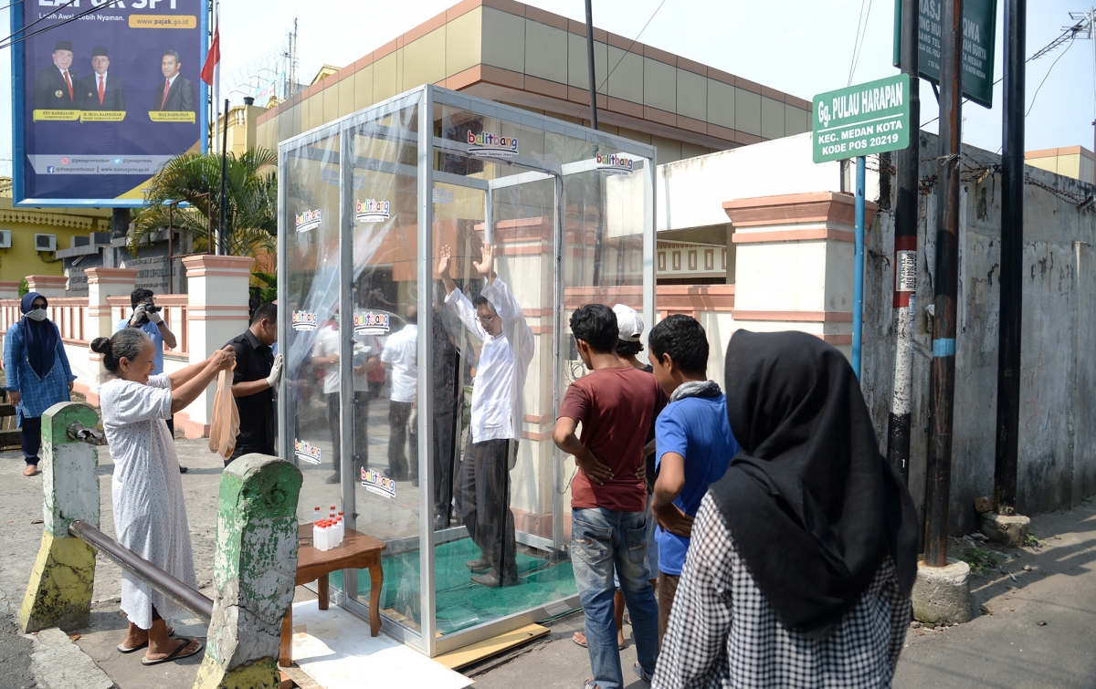 Balitbang Sumut Sediakan Bilik Disinfektan
