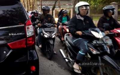Awal Pekan, Lalu Lintas Terpantau Ramai Kendaraan Bermotor