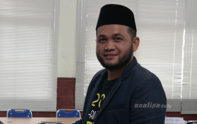 Kisah Dedi Iskandar Batubara yang Mengharukan: Tak Malu Jualan Kue, Sedih Kalau Ada yang 
