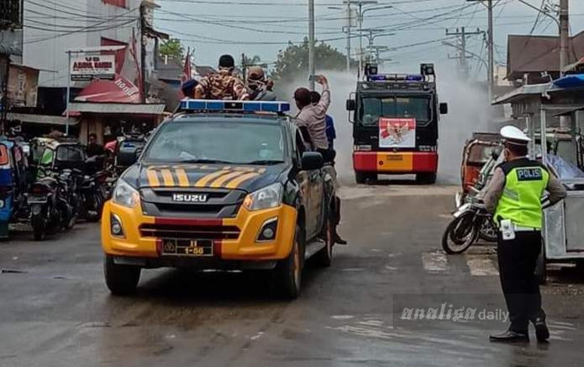 Sejumlah Kecamatan di Padanglawas Disemprot Cairan Disinfektan