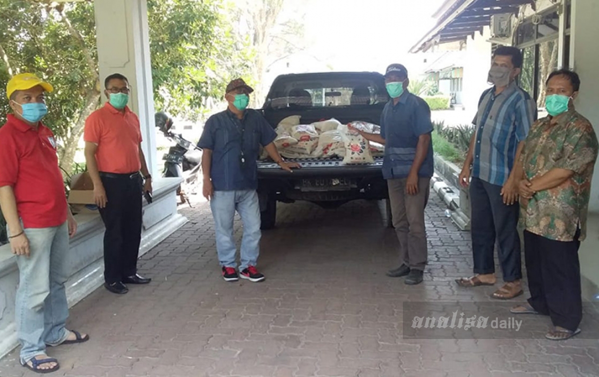 PTPN II Salurkan Beras 10 Ton ke Warga Terdampak COVID-19