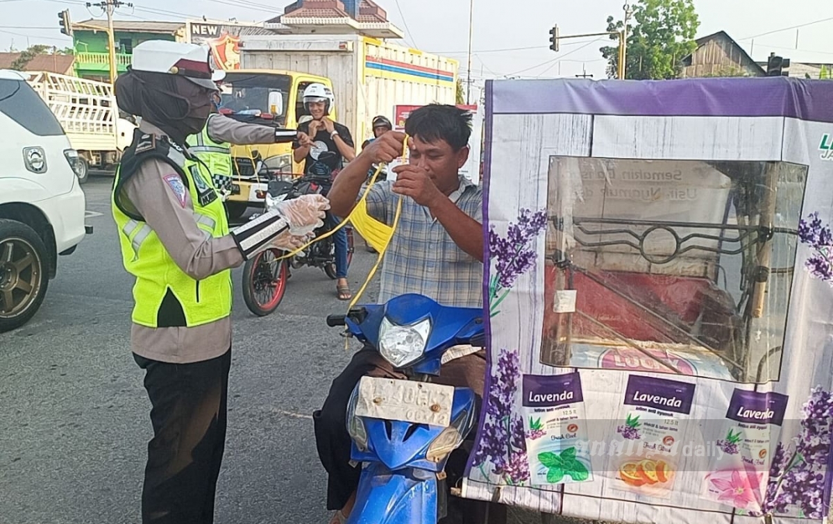 Cegah Covid-19, Satlantas Polresta Deli Serdang Beri Edukasi Pengendara