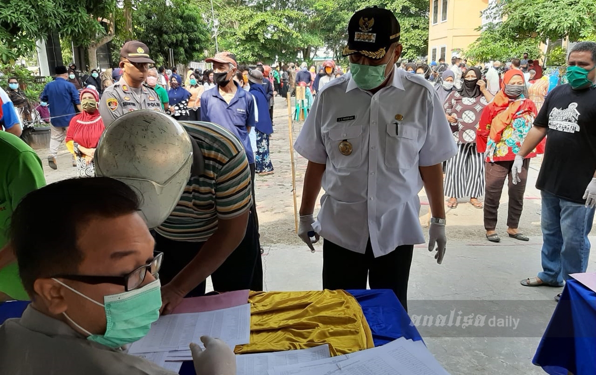 Terdampak COVID-19, Pemko Tebingtinggi Bagi Sembako
