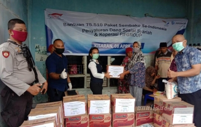 FIFGROUP Cabang Kisaran Bagikan Paket Sembako