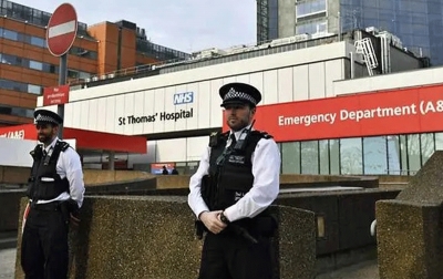 PM Inggris Mengaku Berutang Nyawa Pada Staf NHS