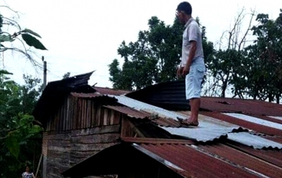 Diterjang Angin Kencang, 3 Rumah Warga di Desa Karing Dairi Rusak