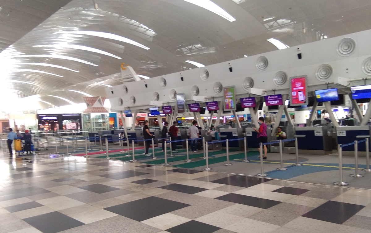 Lion Air Grup Tunda Penerbangan Perizinan Khusus