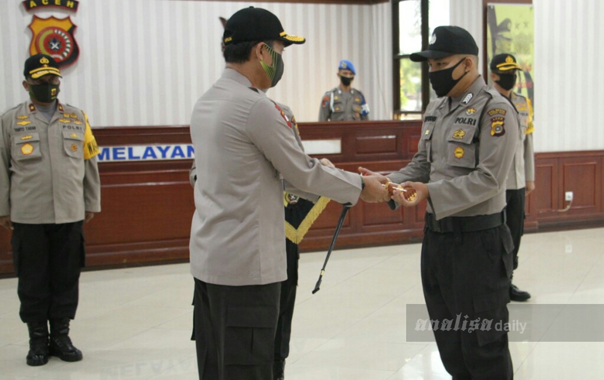 Dipukul Mahasiswa, Seorang Polisi Aceh Terima Penghargaan