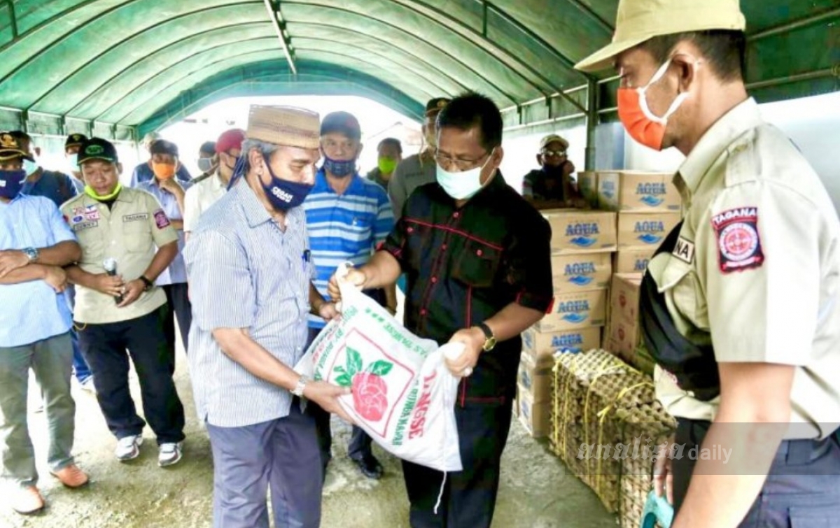 Banjir Belum Surut, Walikota Banda Aceh Kunjungi Dapur Umum