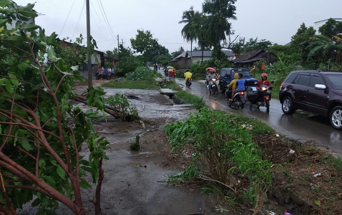 Puting Beliung Rusak Ratusan Rumah Warga di Kabupaten Tulang Bawang