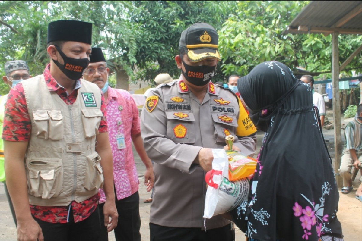 Kapolres Batubara Salurkan 10 Ton Beras Bantuan Kapolri