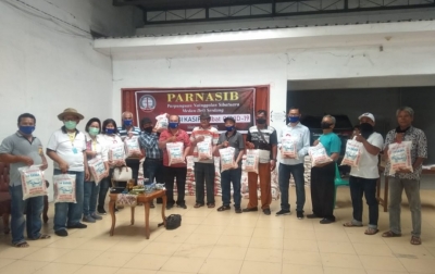 Parnasib Kota Medan Salurkan Sembako untuk Anggota yang Terdampak Covid-19