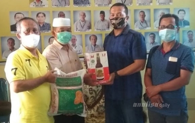 Sambut Idul Fitri 1441 Hijriah, PWI Langkat Bagikan Paket Sembako dan Sirup