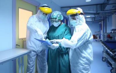 Ilmuwan: Tetap Pakai Masker, Cuci Tangan dan Jaga Jarak