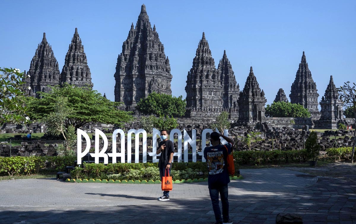 Foto: Wisata Candi Prambanan Dibuka Kembali
