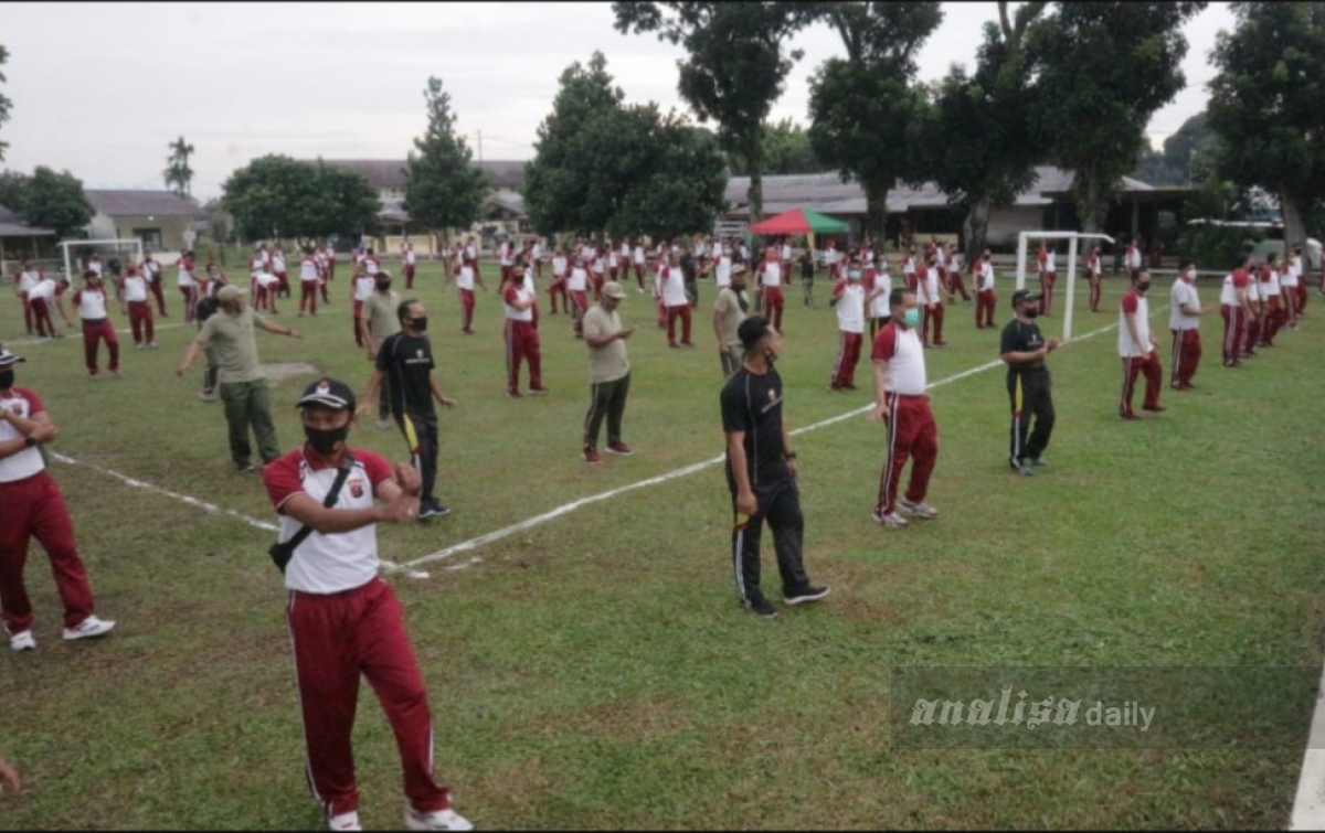 Polres Simalungun dan Korem 022/PT Senam Bersama