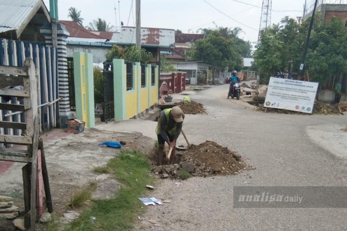 Pekerja Galian Jargas Tak Pakai Pelindung Diri