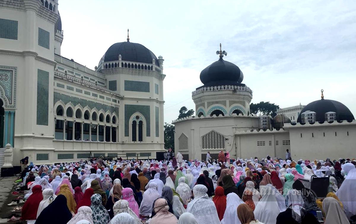 Salat Iduladha di Masjid Raya Al Mashun Medan Terapkan Protokol Kesehatan