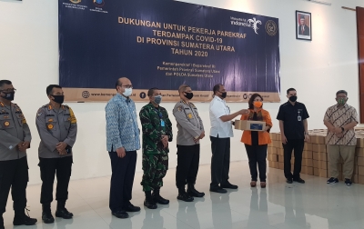Kementerian Pariwisata Serahkan BaLaSa, Bantuan Terdampak Covid-19 di Sumut