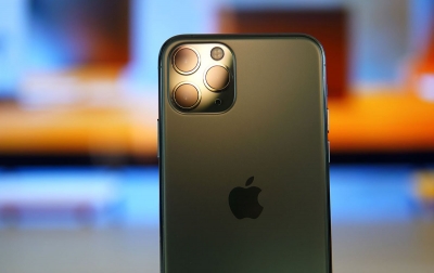 Apple Tunda Peluncuran iPhone 12