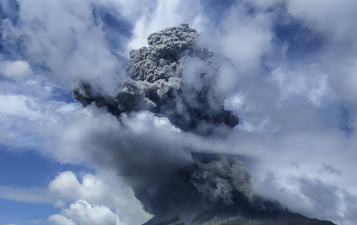 Foto: Erupsi Gunung Sinabung