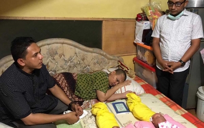 Teuku Reza, Suami Setia Merawat dan Berjuang Obati Kanker Otak Istri