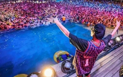 Orang-orang di Beijing Diizinkan Keluar Tanpa Masker