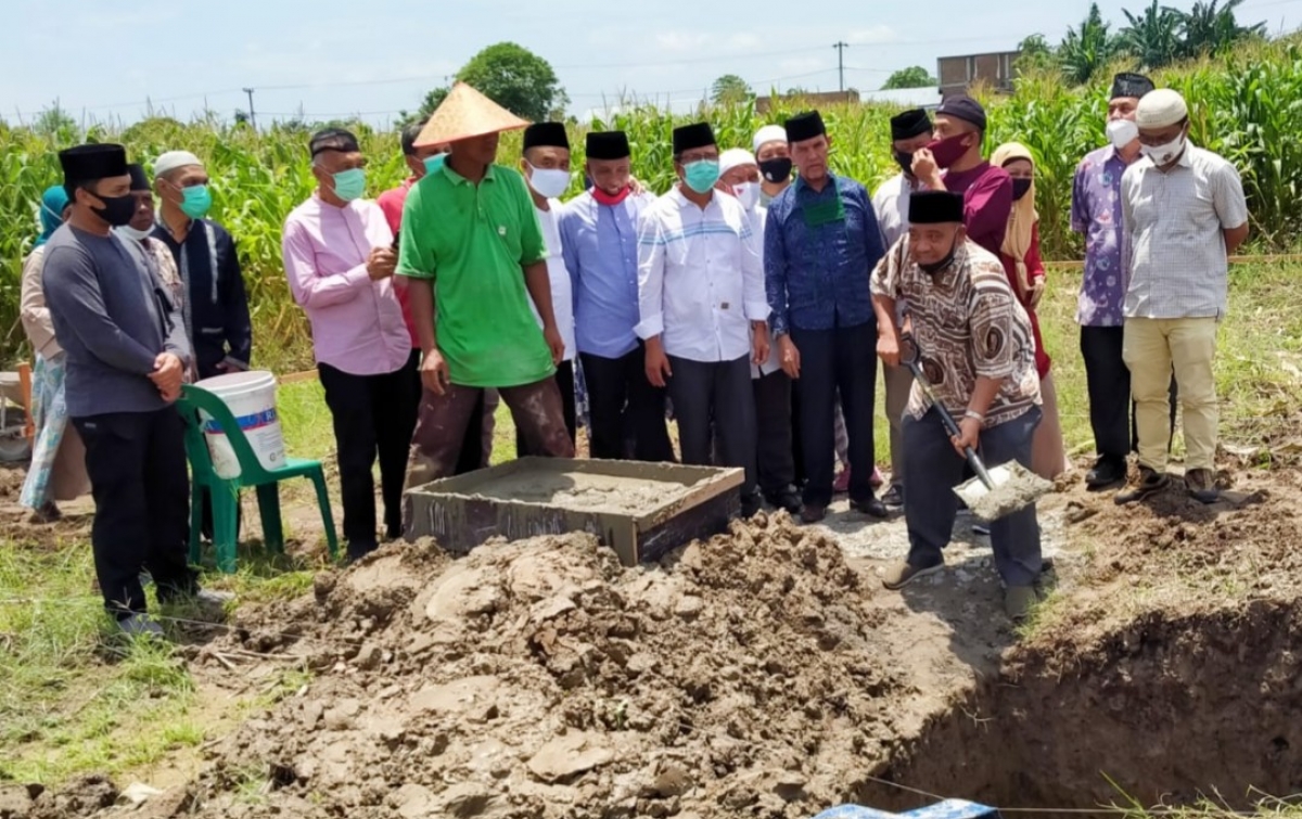 Santunan Anak Yatim Tandai Peletakan Batu Pertama Masjid PWI Sumut