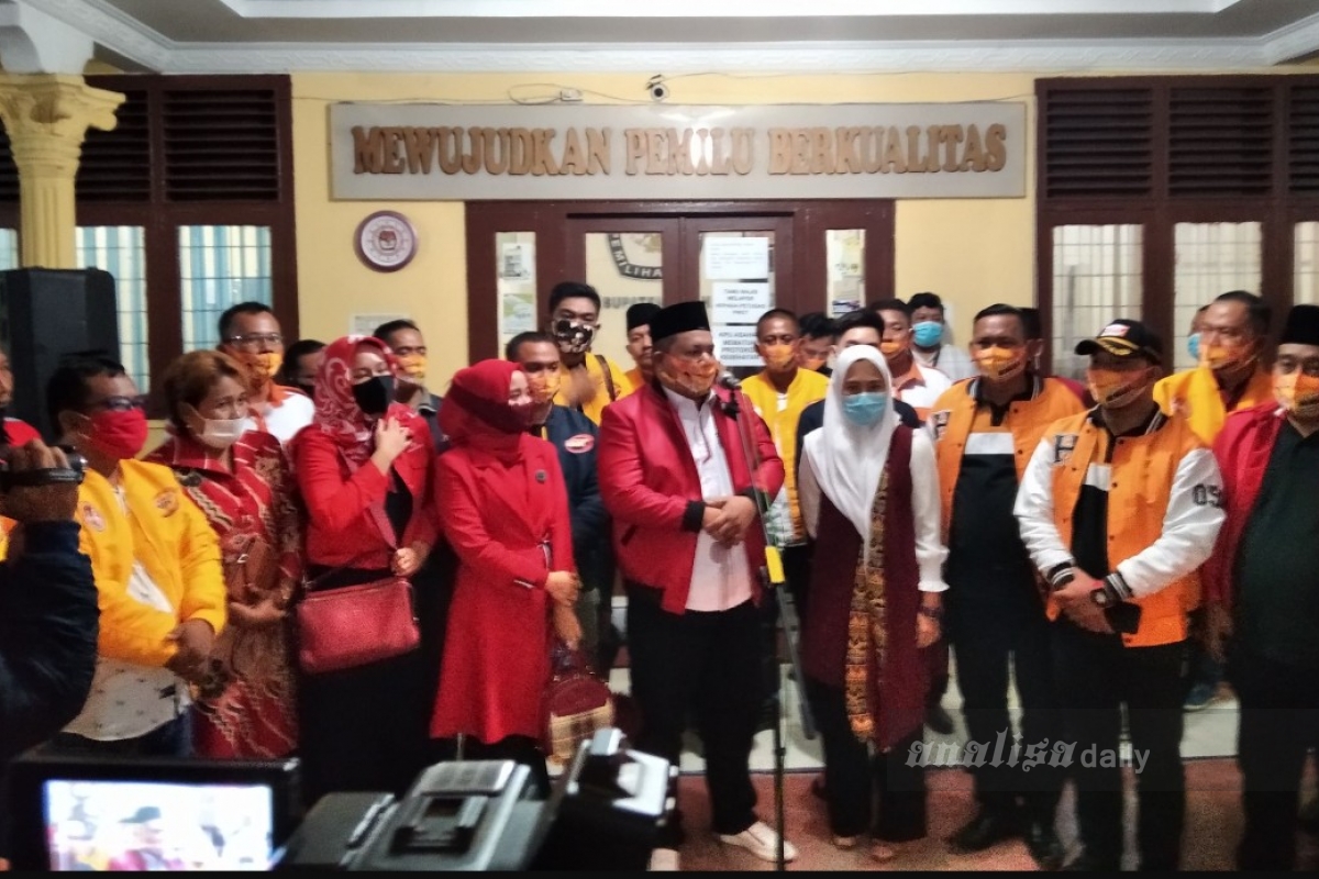 Pasangan RosWin Terakhir Mendaftar di KPU Asahan