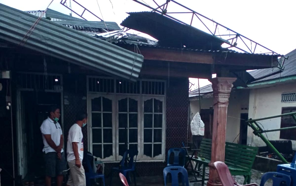 Puluhan Rumah Rusak Diterjang Angin Puting Beliung di Deliserdang