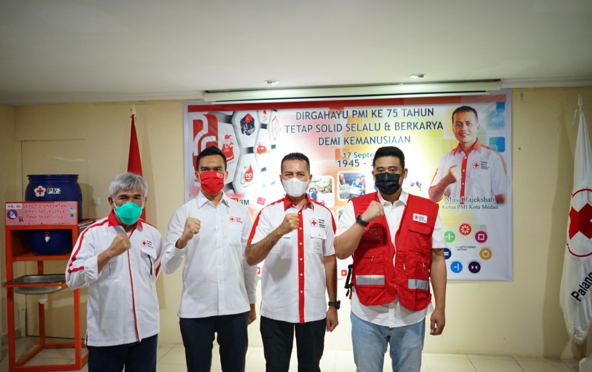 Bobby Nasution Dikukuhkan Sebagai Relawan PMI Medan