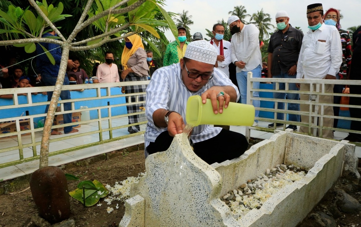 Aulia: Patung Guru Patimpus Ada di Medan, Makamnya Tidak Diperhatikan