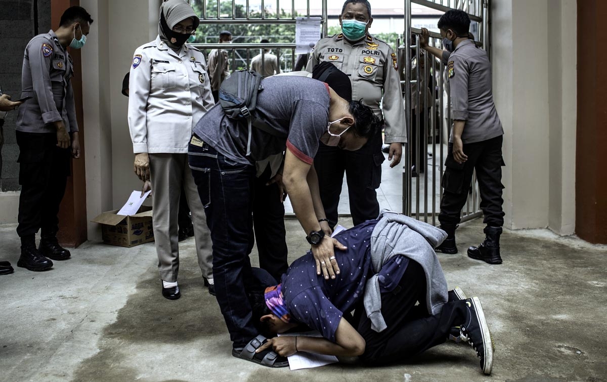 Foto: Polisi Pulangkan Peserta Aksi Unjuk Rasa