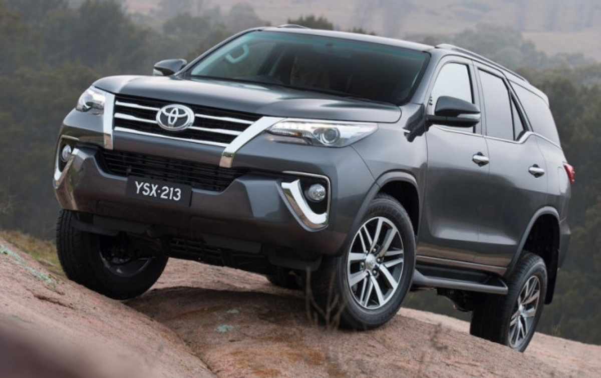 Toyota Resmi Luncurkan New Fortuner dan Kijang Innova 2020