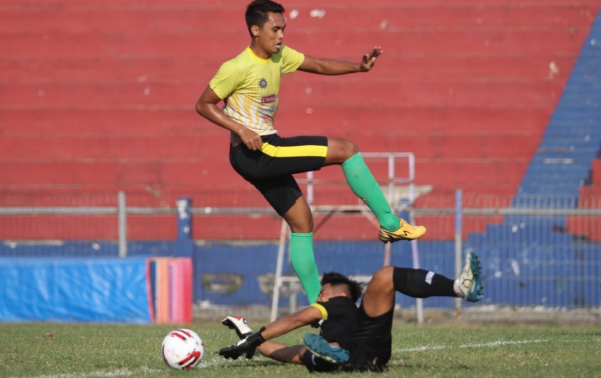 Liga Sepak Bola Harus Pertimbangkan Status Zona Lokasi