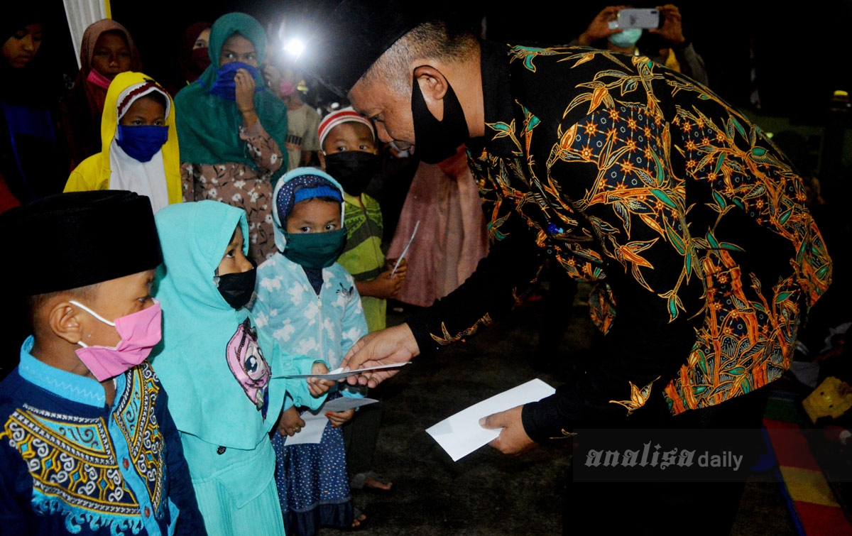 Gerakan Pantai Labu Bersedekah Santuni Anak Yatim